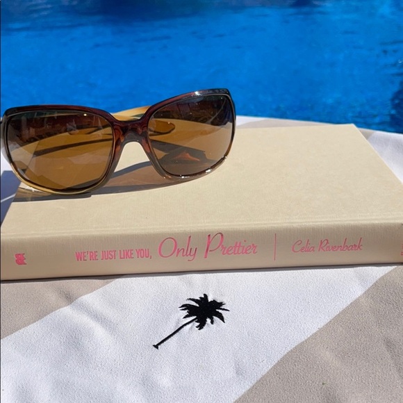 Celia Rivenbark We're just like you only prettier - Picture 1 of 5